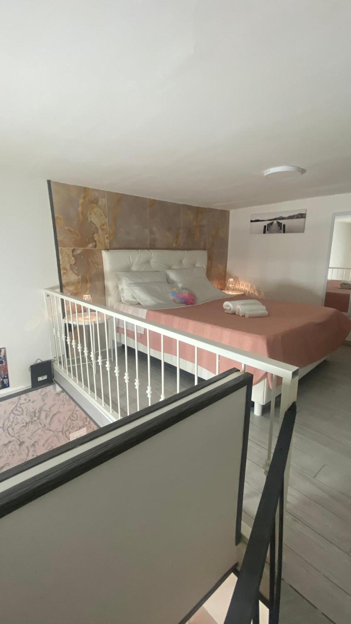 House Quartieri Sasymary Naples Exterior photo